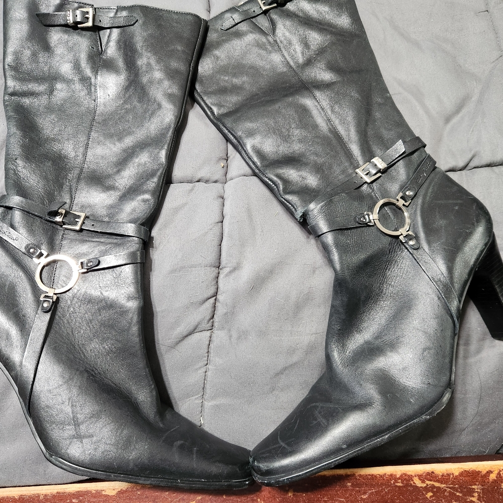 Stylish Black Leather Women's Boots